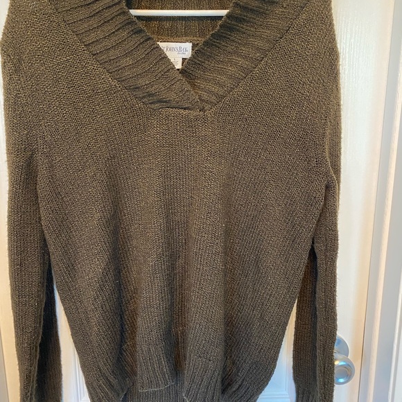 Brown St Johns Sweater Large - Picture 1 of 5
